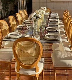 تاجير طاولات